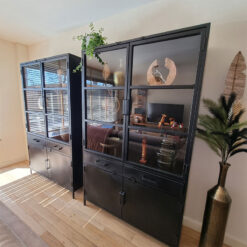 Figue vitrinekast industrieel zwart 120cm