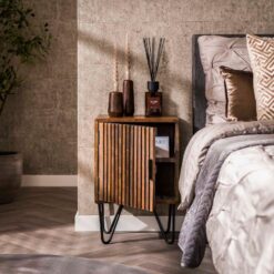 Namra nachtkastje set van 2 mangohout zandkleur (2)