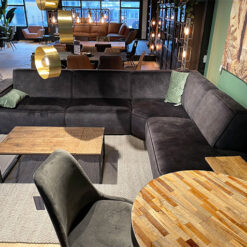 Alaska Velvet Hoekbank 4-zits Hoek met ottomane.