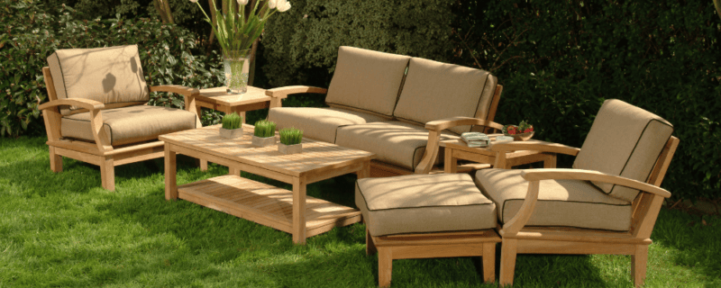 houten tuinmeubelen schoonmaken