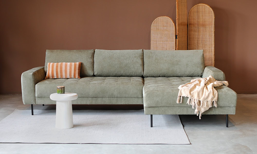 Groene bank combineren in je woonkamer: zo doe je dat!