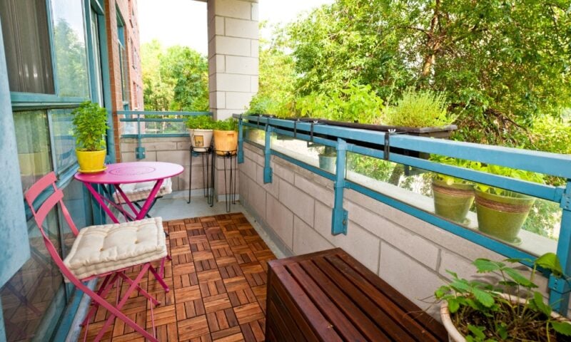 Klein balkon inrichten: Ideeen voor een gezellig en praktisch resultaat