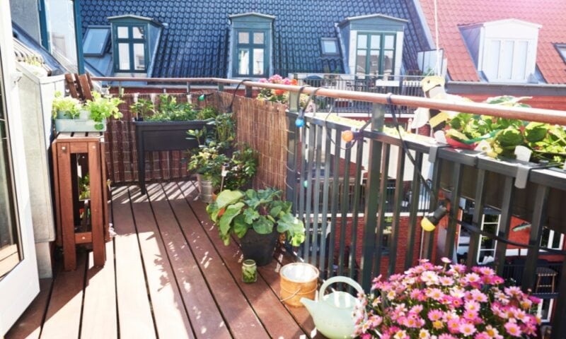 Klein balkon inrichten: Ideeen voor een gezellig en praktisch resultaat