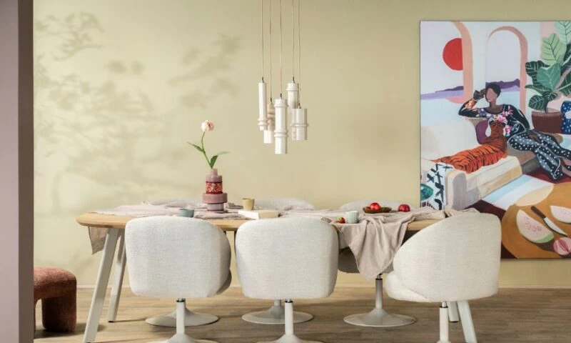 Bijzondere hanglampen voor je eettafel: zo creëer je de beste sfeer