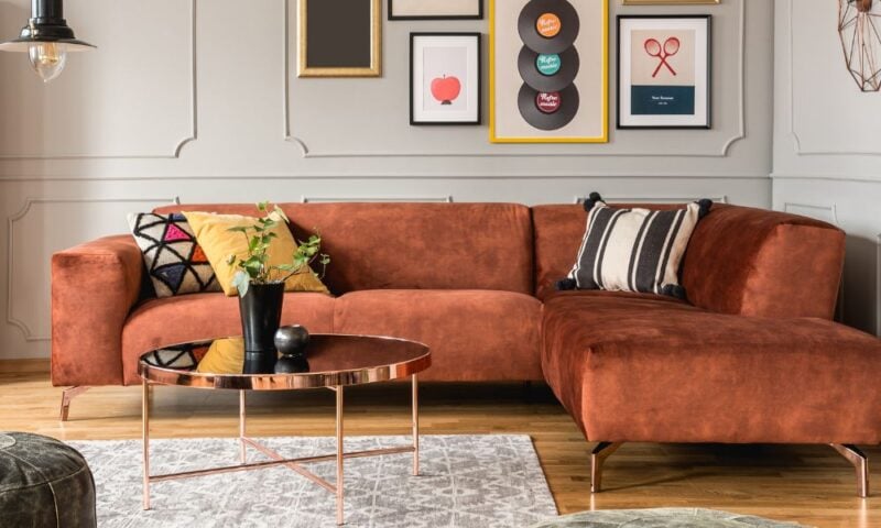 Nieuwe interieurtrends najaar en winter 2025: Patronen, retro kleuren en meer