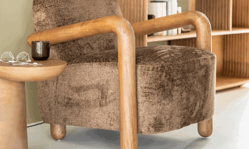 Wat is velvet? Alles over deze luxe stof in je interieur