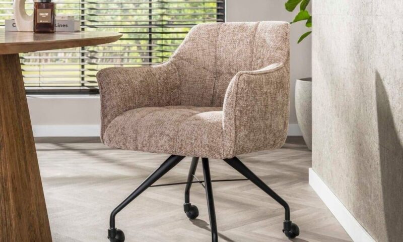 Wat is chenille stof? We leggen het je uit!