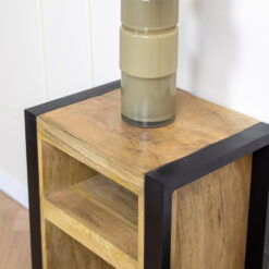 Britt Nachtkastje naturel deur links 45cm